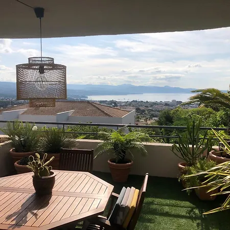 Bel Appartement Au Calme Vue Imprenable Parking Prive Gratuit La Ciotat Exterior photo